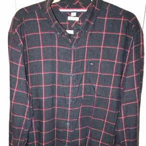 Men’s long sleeve button up